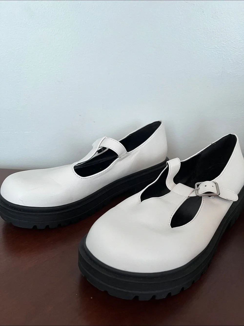 NWT Soda White T-Strap Mary Jane Platform Shoes with Black Sole